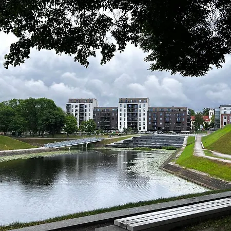 Lägenhet Jonas Hill Skyview *